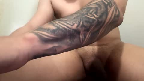 Snapshot of johnjow10 chatting on October 30, 12:45 am JOHN online show from October 30, 12:45 am