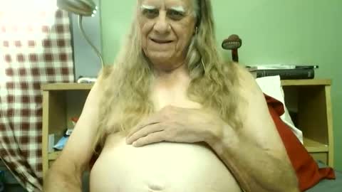 johnnieq1971 online show from June 2, 1:18 am