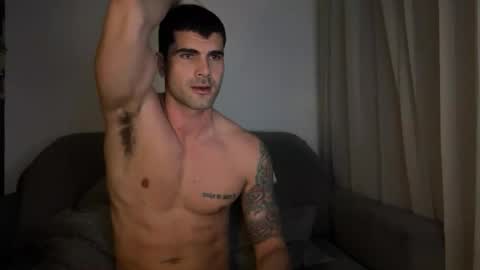 Snapshot of johnny__b0y chatting on July 19, 1:42 am Johnny b0y online show from July 19, 1:42 am