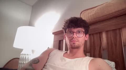 Snapshot of johnny__wood chatting on October 8, 2:53 am Johnny online show from October 8, 2:53 am