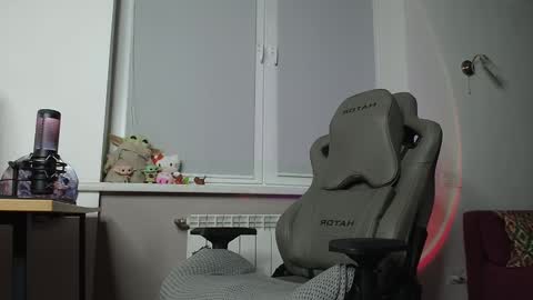 Snapshot of johnny_boom chatting on December 3, 9:56 pm johnny boom online show from December 3, 9:56 pm