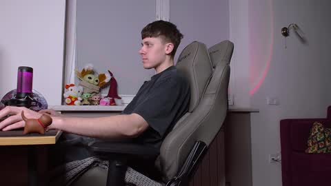 Snapshot of johnny_boom chatting on January 8, 5:05 pm johnny boom online show from January 8, 5:05 pm