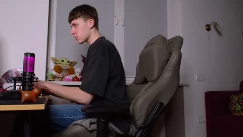 Snapshot of johnny_boom chatting on January 13, 5:55 pm johnny boom online show from January 13, 5:55 pm