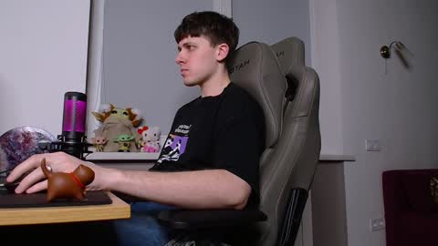 Snapshot of johnny_boom chatting on January 30, 6:32 pm johnny boom online show from January 30, 6:32 pm