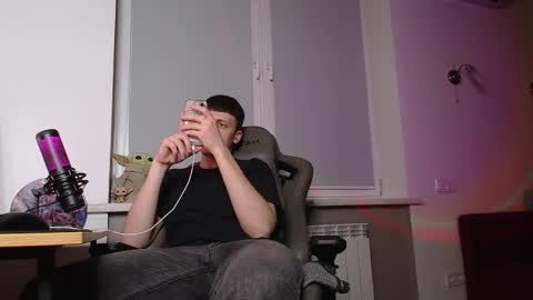 Snapshot of johnny_boom chatting on March 2, 8:29 pm johnny boom online show from March 2, 8:29 pm