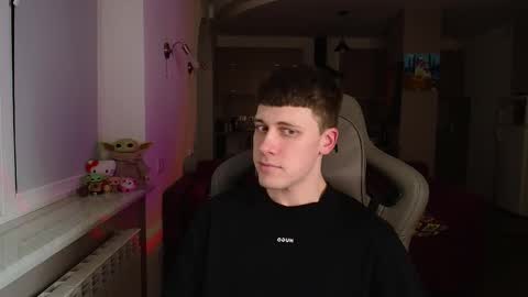 Snapshot of johnny_boom chatting on March 5, 8:21 pm johnny boom online show from March 5, 8:21 pm