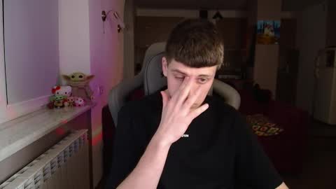 Snapshot of johnny_boom chatting on March 5, 11:27 pm johnny boom online show from March 5, 11:27 pm