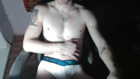 Snapshot of johnny_positive chatting on October 27, 4:11 pm Johnny online show from October 27, 4:11 pm