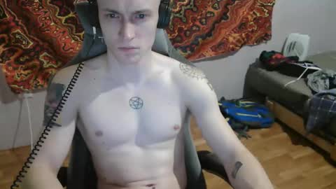 Snapshot of johnny_positive chatting on November 7, 5:35 pm Johnny online show from November 7, 5:35 pm