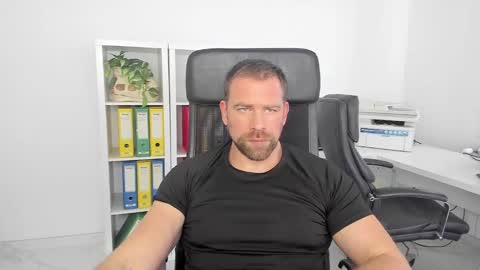 Snapshot of johnnydough82 chatting on January 11, 8:33 am johnnydough82 online show from January 11, 8:33 am