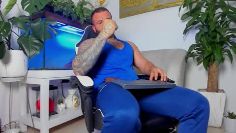 JOHNNY online show from March 19, 12:03 am