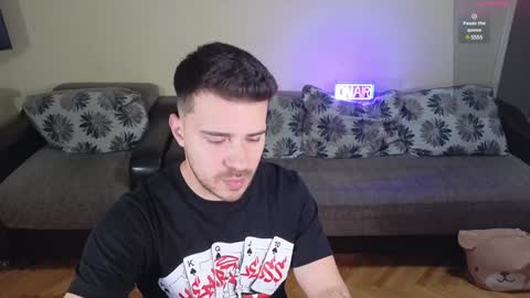 Johnny online show from December 11, 5:26 pm