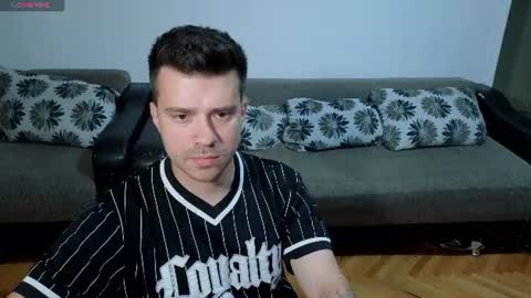 Johnny online show from June 20, 8:33 pm