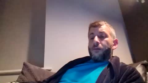 Snapshot of johnnypoly chatting on December 2, 1:22 am bigboy online show from December 2, 1:22 am