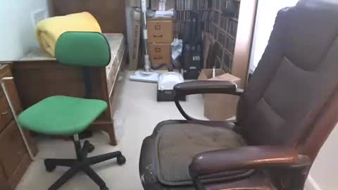 johnnys110153 online show from November 17, 3:07 pm