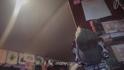 Snapshot of johnnyshung1 chatting on January 17, 9:49 am johnnyshung1 online show from January 17, 9:49 am