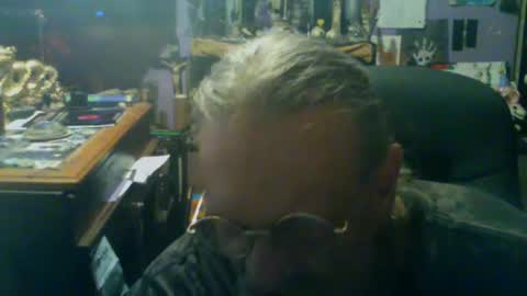 Snapshot of johnnyshung1 chatting on September 9, 4:06 pm johnnyshung1 online show from September 9, 4:06 pm