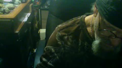 Snapshot of johnnyshung1 chatting on October 26, 10:54 am johnnyshung1 online show from October 26, 10:54 am