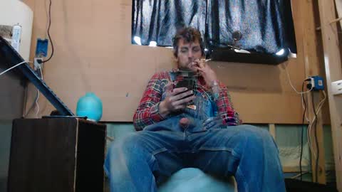 Snapshot of johnplayer23 chatting on January 2, 7:51 pm johnplayer23 online show from January 2, 7:51 pm