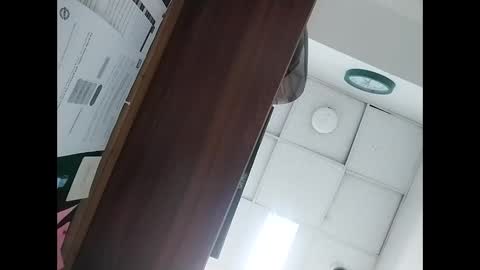 johnpop9090 online show from April 21, 11:27 am