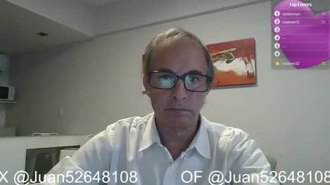 Snapshot of johnq_23 chatting on October 23, 10:19 pm John online show from October 23, 10:19 pm