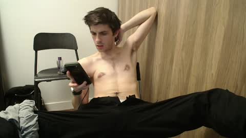 johnresmain online show from April 6, 12:08 am