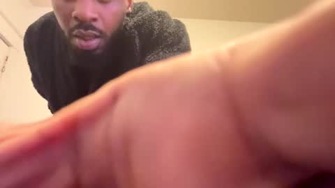 Snapshot of johnsonmack01 chatting on December 15, 6:23 pm johnsonmack01 online show from December 15, 6:23 pm