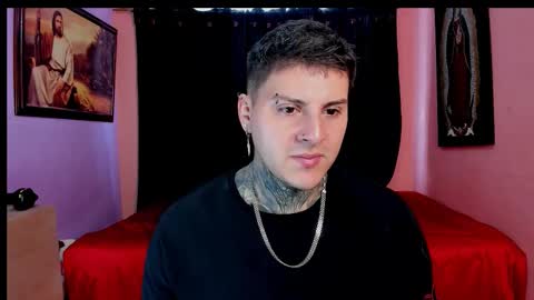 Johny online show from November 17, 5:52 pm