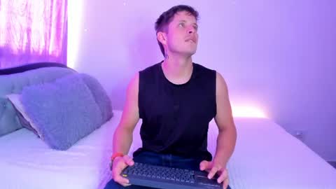 johnycooper08 online show from June 22, 1:52 pm
