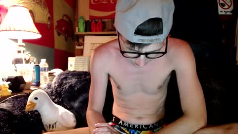 Snapshot of johstondude chatting on June 14, 3:19 am Johston online show from June 14, 3:19 am