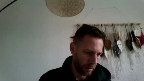 jojo19844 online show from December 16, 10:42 am