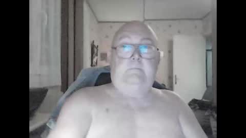 jojo60000529566 online show from April 23, 4:24 am