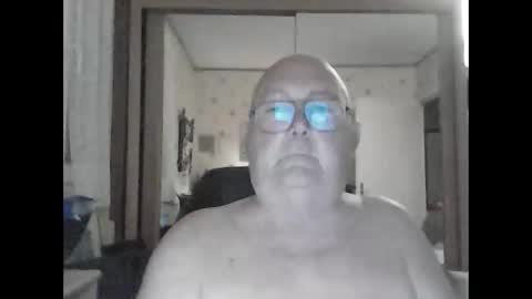 jojo60000529566 online show from June 1, 7:48 pm