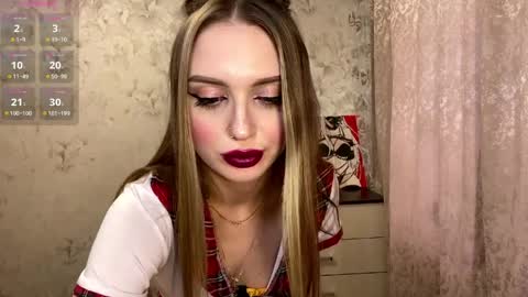 Lea online show from April 12, 2:11 pm