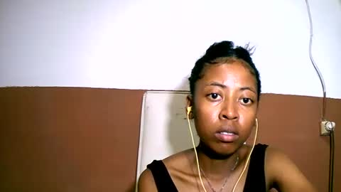 joliekah27 online show from February 12, 1:09 am