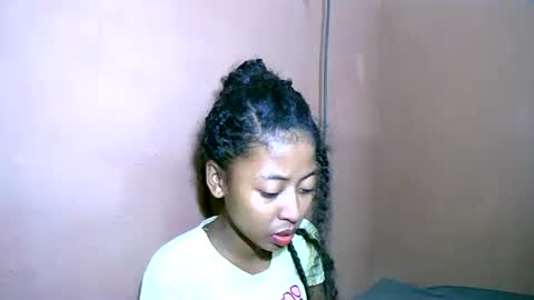 joliekah27 online show from February 24, 3:20 pm