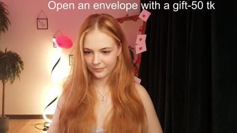 Polly  online show from February 7, 8:55 am