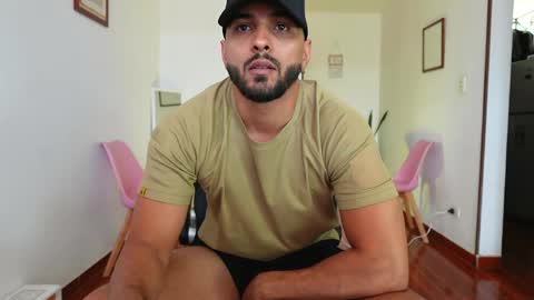 Snapshot of jon_bukowski chatting on April 24, 4:31 pm Jon online show from April 24, 4:31 pm