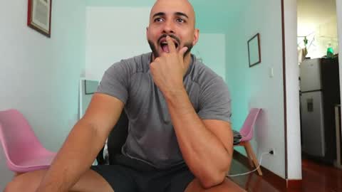 Snapshot of jon_bukowski chatting on July 18, 4:55 pm Jon online show from July 18, 4:55 pm