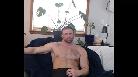 Snapshot of jonariesxxx chatting on February 22, 6:39 pm Jon Aries online show from February 22, 6:39 pm