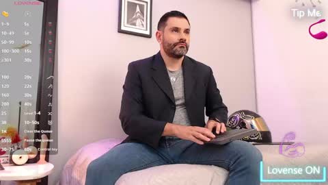 Snapshot of jonas_beard1 chatting on April 25, 7:55 pm JONAS BEARD online show from April 25, 7:55 pm