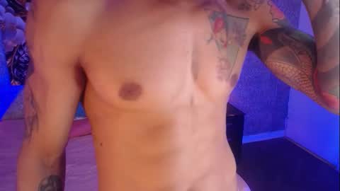 Snapshot of jonas_conor chatting on September 16, 8:43 pm Jonas online show from September 16, 8:43 pm