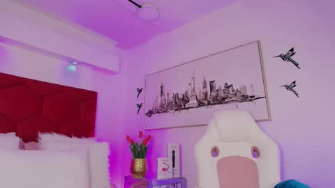 Jonas  online show from November 17, 1:17 pm