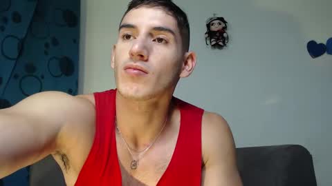 Snapshot of jonathancast08 chatting on December 15, 10:47 pm jonathancast08 online show from December 15, 10:47 pm