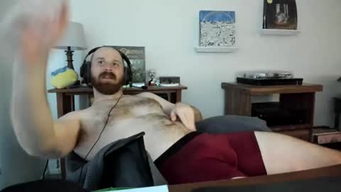 Snapshot of jonnlulz chatting on March 9, 1:35 am Jon online show from March 9, 1:35 am