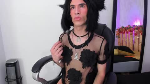 jonny_gilbert online show from April 9, 9:20 pm