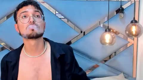 JonnyGreey online show from November 23, 7:13 pm