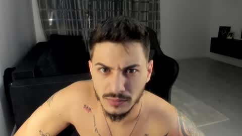 jonnyporn1 online show from February 16, 5:31 pm