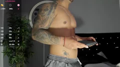 Snapshot of jordan_mayers chatting on December 14, 9:03 am Jordan online show from December 14, 9:03 am