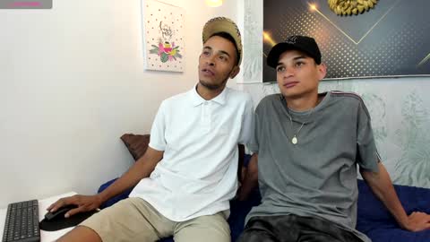 Snapshot of jordanandandrew chatting on January 14, 7:43 pm jordanandandrew online show from January 14, 7:43 pm